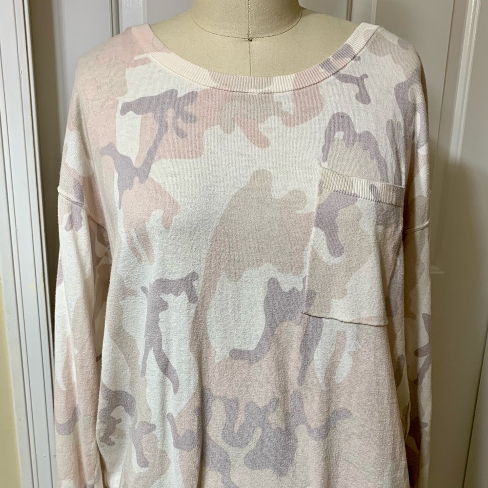 OVERISIZED EARTHTONE CAMO COLOURED SWEATER